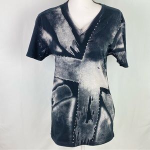 Zara Young Guerrilla V Shaped Neckline Graphic Top Size S